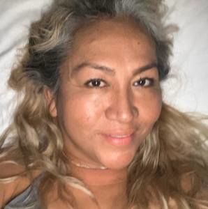 Meet your Posher, Alma